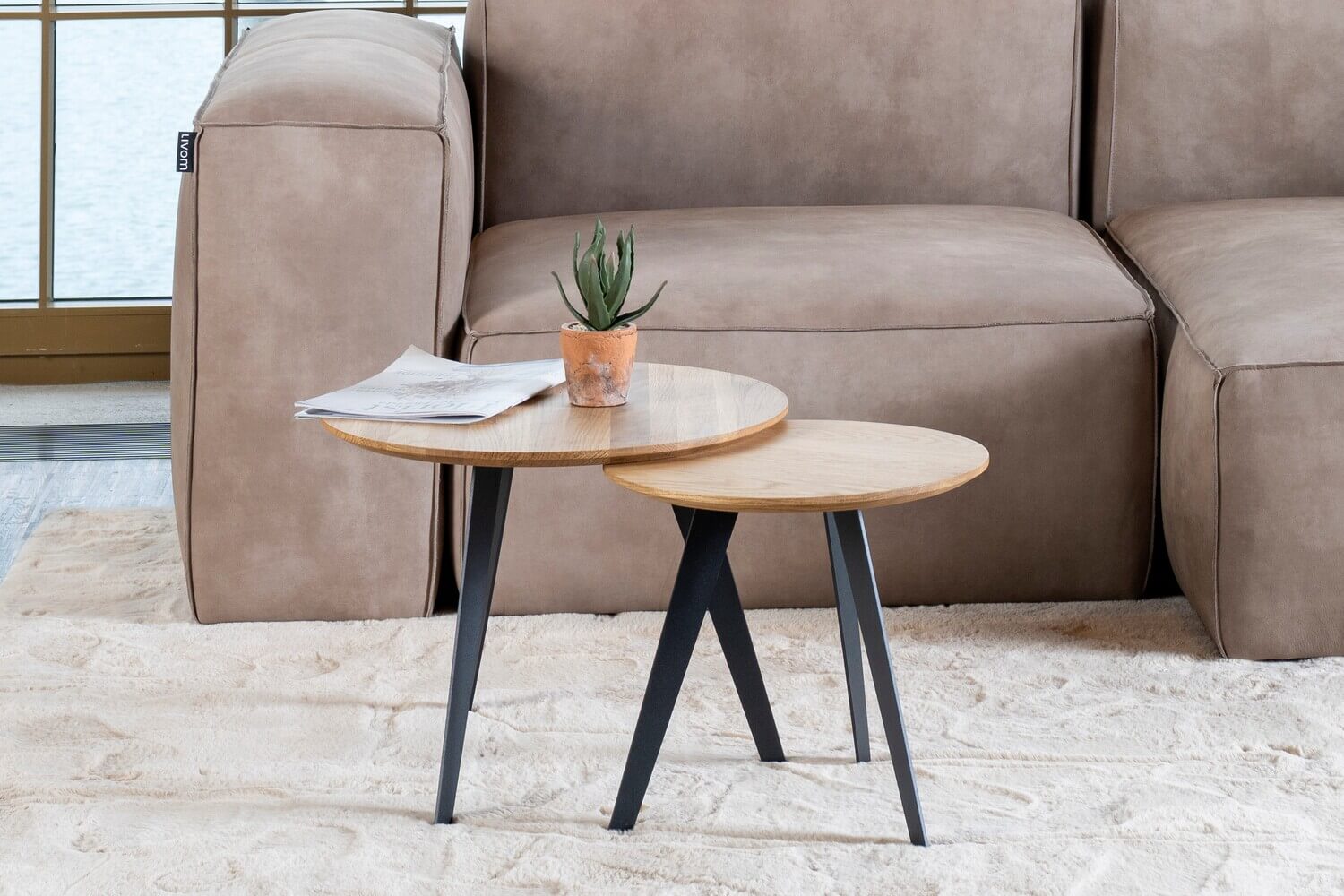 Toni coffee table