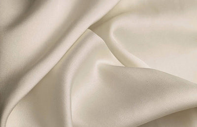 Seidene Eleganz: Die Faszination von Sofas aus Silk