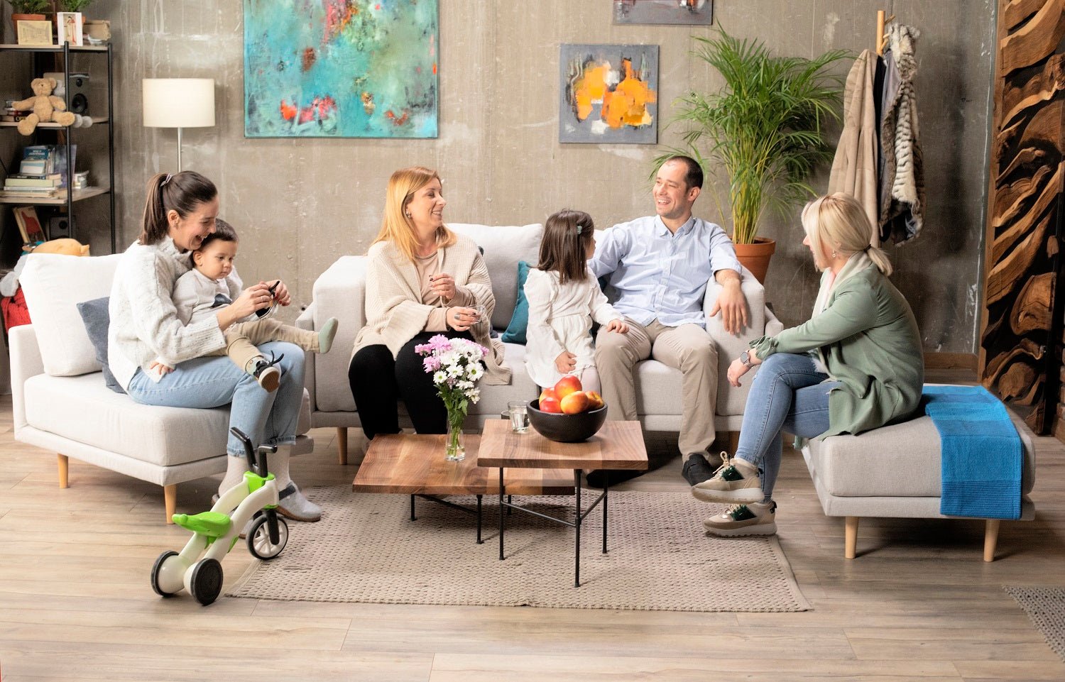 Warum ein modulares Sofa mit waschbaren Bezügen perfekt für eine Familie mit Kindern ist - Livom